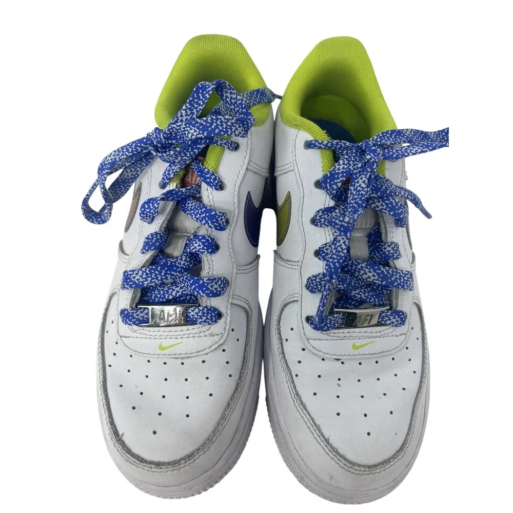 Nike Air Force 1 Low Sneakers Size 5Y LV8 White‎ Magma Orange